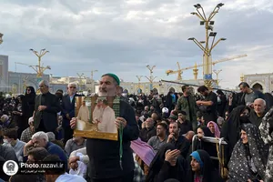 زائران رضوی چشم انتظار شهیدان خدمت