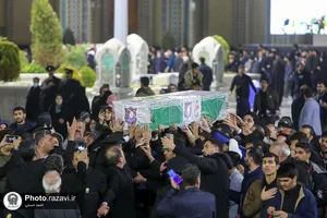 مراسم وداع با پیکر 2 شهید حمله تروریستی کرمان در حرم مطهر رضوی