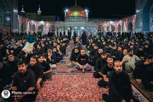 عزاداری سنتی شب یازدهم محرم در &laquo;حسینیه حرم&raquo;
