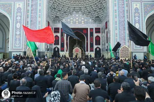اجتماع عظیم عزاداران امام رضا علیه السلام در حرم مطهر رضوی