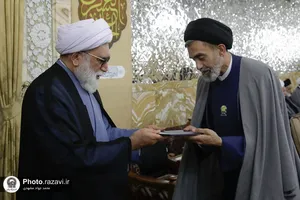اعطای احکام سرکشیک&zwnj;ها و معاونان کشیک خدام حرم مطهر رضوی
