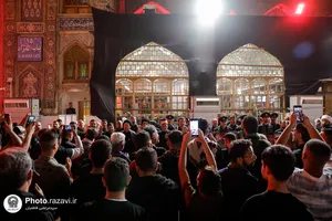 تشرف کاروان خدام حرم امام رضا علیه&zwnj;السلام به حرم امامین کاظمین