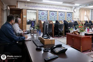 پاسخگویی تلفنی مدیر مرکز جامع مشاوره آستان قدس رضوی به مخاطبان سامانه ۱۳۸