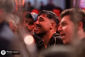 روضه&zwnj;خوانی مهدی رسولی در حرم مطهر رضوی