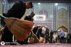 آیین جاروکشی خدام حرم مطهر رضوی