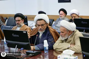 جلسه هم&zwnj;اندیشی فصلی ائمه جماعت حرم مطهر رضوی