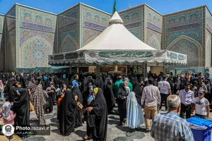 پذیرایی از زائران بارگاه منور رضوی در چایخانه حضرت