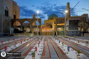 مراسم افطاری طرح ضیافت اکرام رضوی در باب الهادی علیه&zwnj;السلام