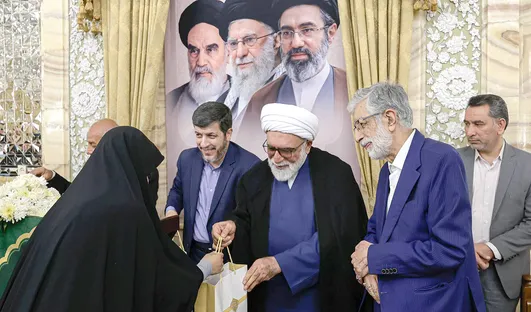 ۶۰ نخبه مدال‌آور المپیاد‌های علمی جهان و نفرات برتر کنکور در حرم مطهر رضوی تجلیل شدند