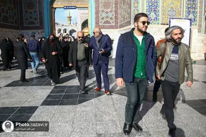 تشرف جمعی از اعضای باشگاه فیلم رویش به حرم مطهر رضوی