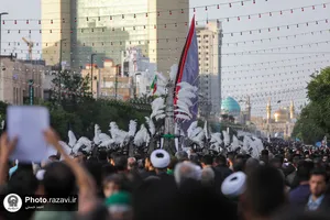 اجتماع مردم مشهد در پی شهادت رئیس جمهور و جمعی از مسئولان-1