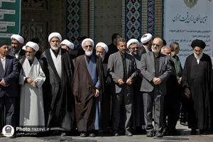 تشییع پیکر همسر آیت الله مرتضوی در حرم مطهر رضوی