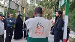 بهشت‌گردی؛ روایتی از حضور خادمیاران در گلزار شهدای اراک + تصاویر