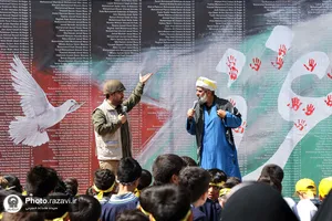 اجتماع دانش آموزان مشهدی در حمایت از کودکان غزه