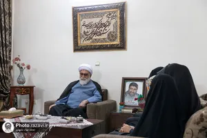 دیدار تولیت آستان قدس رضوی با خانواده سرداران شهید شوشتری و محمدزاده