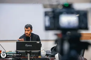 نشست صمیمی ادعیه&zwnj;خوانان و مداحان جوان حرم مطهر رضوی