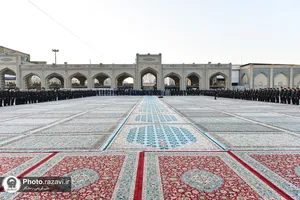 خطبه&zwnj;خوانی خدام بارگاه منور رضوی در چهلمین روز خاکسپاری رهبر شهید انقلاب