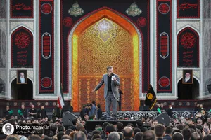 آیین چهارپایه خوانی روز شهادت امام رضا علیه&zwnj;السلام در حرم مطهر رضوی