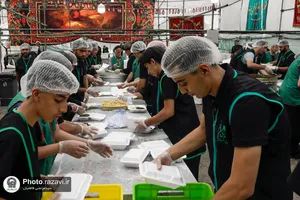 بازدید قائم مقام تولیت آستان قدس رضوی از مواکب اطراف حرم مطهر رضوی