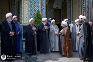 تشییع پیکر حجت&zwnj;الاسلام والمسلمین حسین صادقی در حرم مطهر رضوی