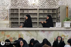 خدمت&zwnj;رسانی خدمه خواهر بارگاه منور رضوی در شب&zwnj;های قدر