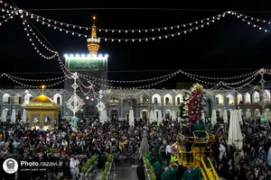 گل&zwnj;آرایی صحن انقلاب حرم مطهر رضوی