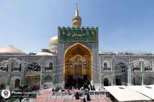 نصب کتیبه&zwnj;های ولادتی امام رضا علیه&zwnj;السلام در دهه کرامت