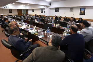 نقد و بررسی کتاب «گاهی که تنها با خودم بودم»