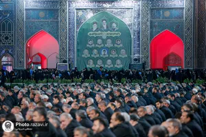 آیین خطبه&zwnj;خوانی شب شهادت امام رضا علیه&zwnj;السلام در حرم مطهر رضوی