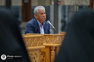 جلسه دفاع از پایان&zwnj;نامه در حرم مطهر رضوی
