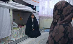 زن با بغض گفت؛ یا امام رضا ضامن من هم می‌شوی؟!
