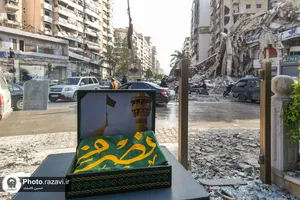 اهدای متبرکات حرم مطهر رضوی به مردم لبنان