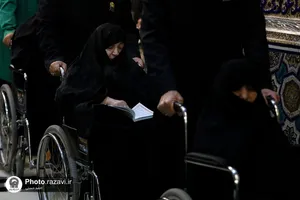 تشرف سالمندان و بیماران با صندلی چرخدار به روضه منوره رضوی