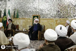 دیدار جمعی از اساتید حوزه&zwnj; علمیه اصفهان با تولیت آستان قدس رضوی