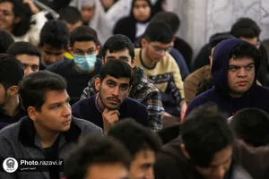 تشرف مدال&zwnj;آوران المپیاد دانش&zwnj;آموزی کشوری به حرم مطهر رضوی