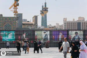 آماده&zwnj;سازی حرم مطهر رضوی در آستانه تشییع رهبر شهید انقلاب