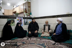 دیدار تولیت آستان قدس رضوی با خانواده شهدا در کرمان