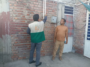 اجرای عملیات گاز رسانی برای دو خانواده نیازمند در روستای یوسف‌آباد عنبرآباد