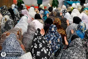 حضور خدام حرم مطهر رضوی در زندان مشهد