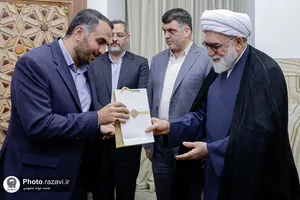 دیدار کارکنان نمونه با تولیت آستان قدس رضوی