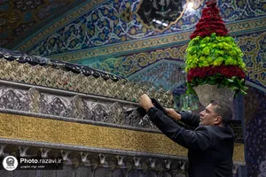 آیین تعویض پوش ضریح منور رضوی در آستانه ماه محرم