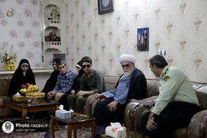 دیدار تولیت آستان قدس رضوی با خانواده شهدا و جانبازان
