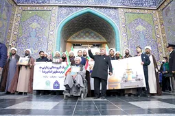 طنین حماسه و تجدید بیعت روحانیون نیروی زمینی سپاه در جوار مزار رهبر شهید انقلاب