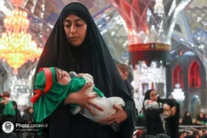 آیین معنوی &laquo;شیرخوارگان حسینی&raquo; در حرم مطهر رضوی
