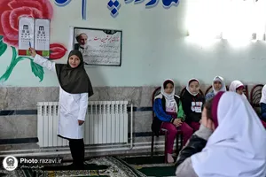 توزیع صبحانه گرم در مدرسه دخترانه شهید مدیری مشهد