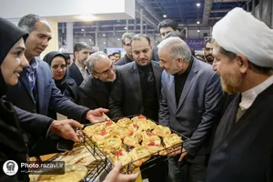 حضور آستان قدس رضوی در بیست و پنجمین نمایشگاه هفته پژوهش و فناوری-1