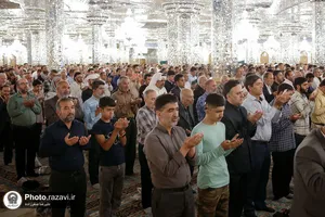 اقامه نماز عید قربان در حرم مطهر رضوی