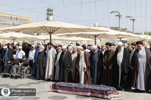 تشییع پیکر والده مکرمه آیت الله صدر حسینی