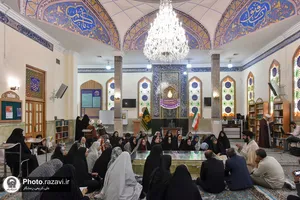 تشرف دانشجویان هنر به حرم مطهر رضوی