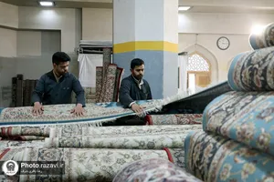 خادمان فرش حرم مطهر رضوی